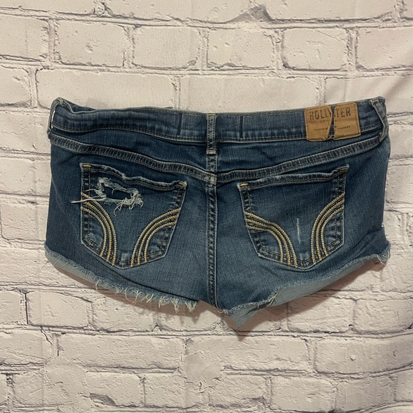 Hollister size 7 denim shorts - Picture 3 of 3